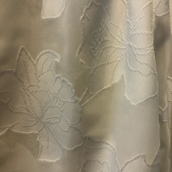 Chaus NY Blouse Sz Lg NWOT Tumc - Picture 4 of 10